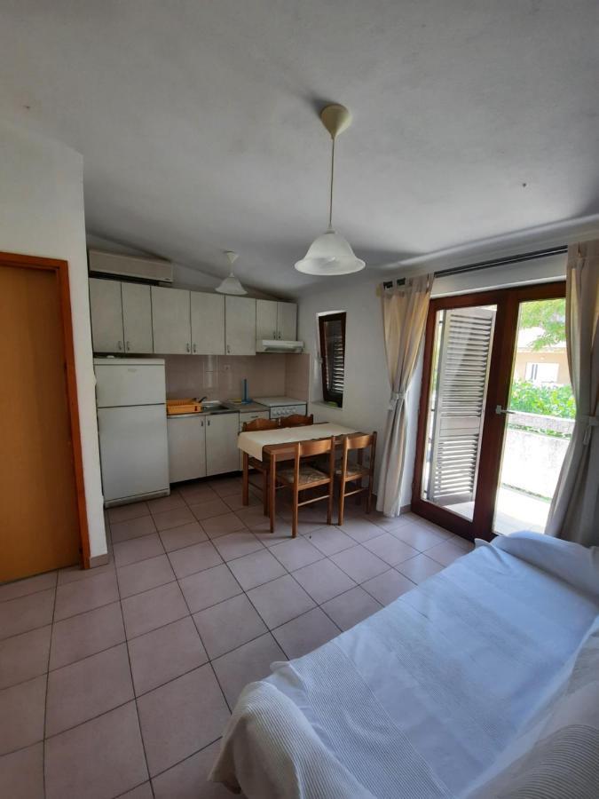 פג Apartments Keti מראה חיצוני תמונה